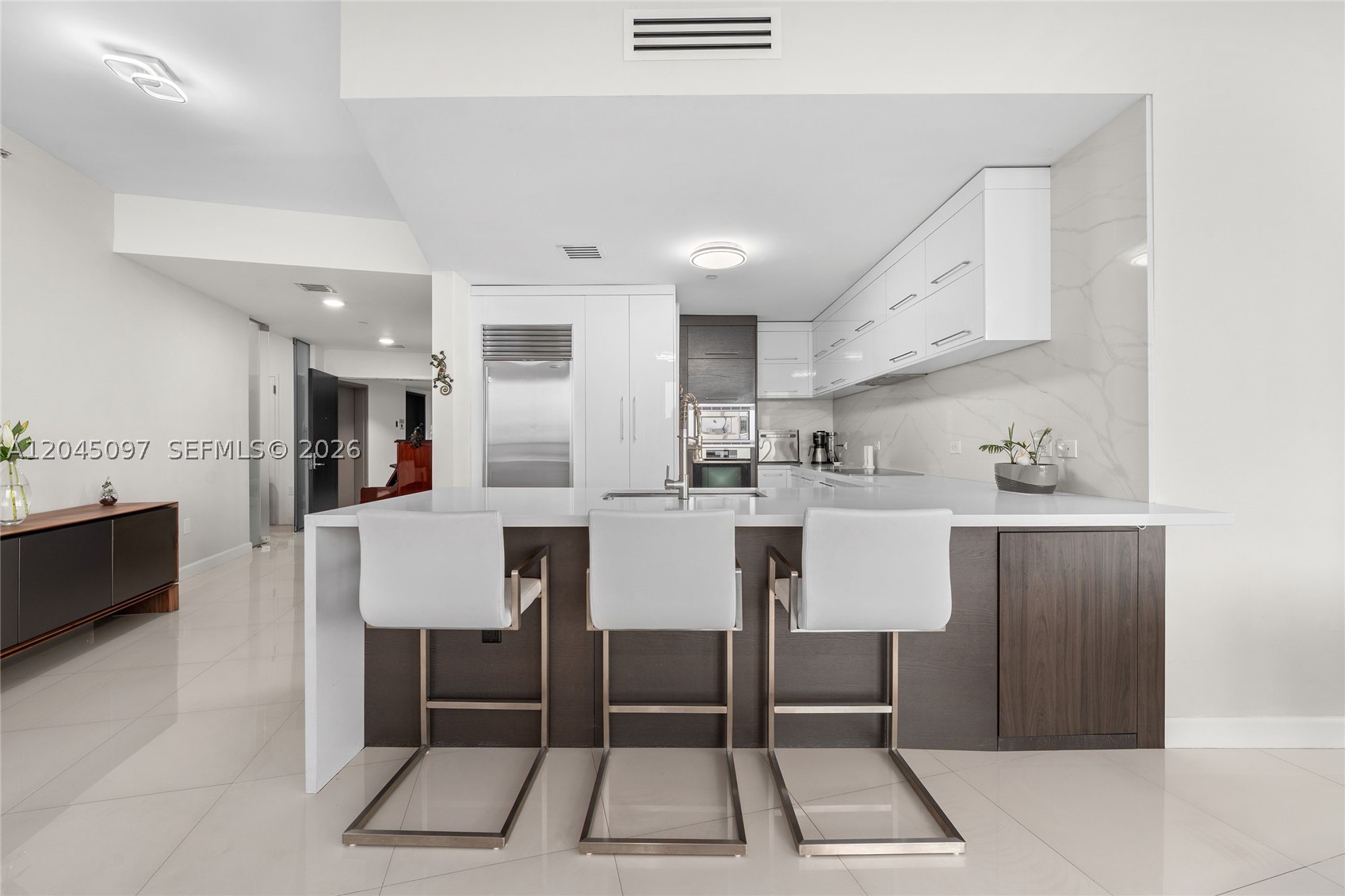 900 Biscayne Blvd #2506, Miami FL 33132