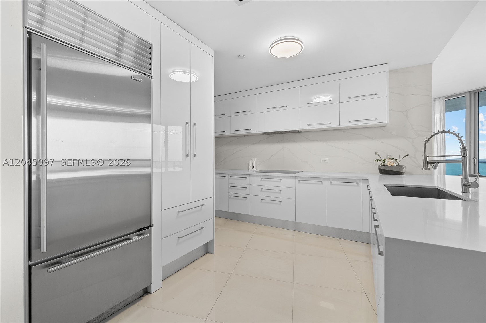900 Biscayne Blvd #2506, Miami FL 33132