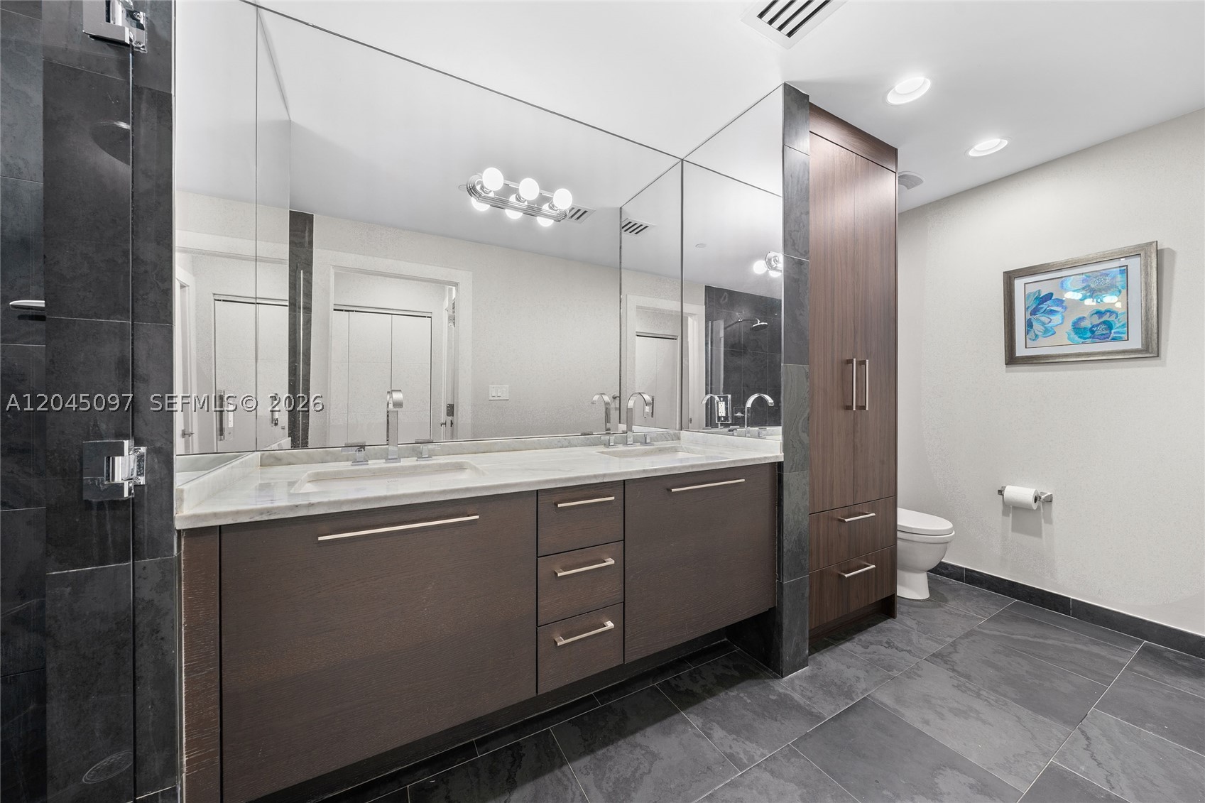 900 Biscayne Blvd #2506, Miami FL 33132