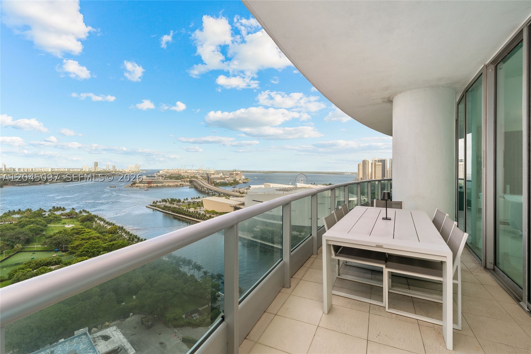 900 Biscayne Blvd #2506, Miami FL 33132