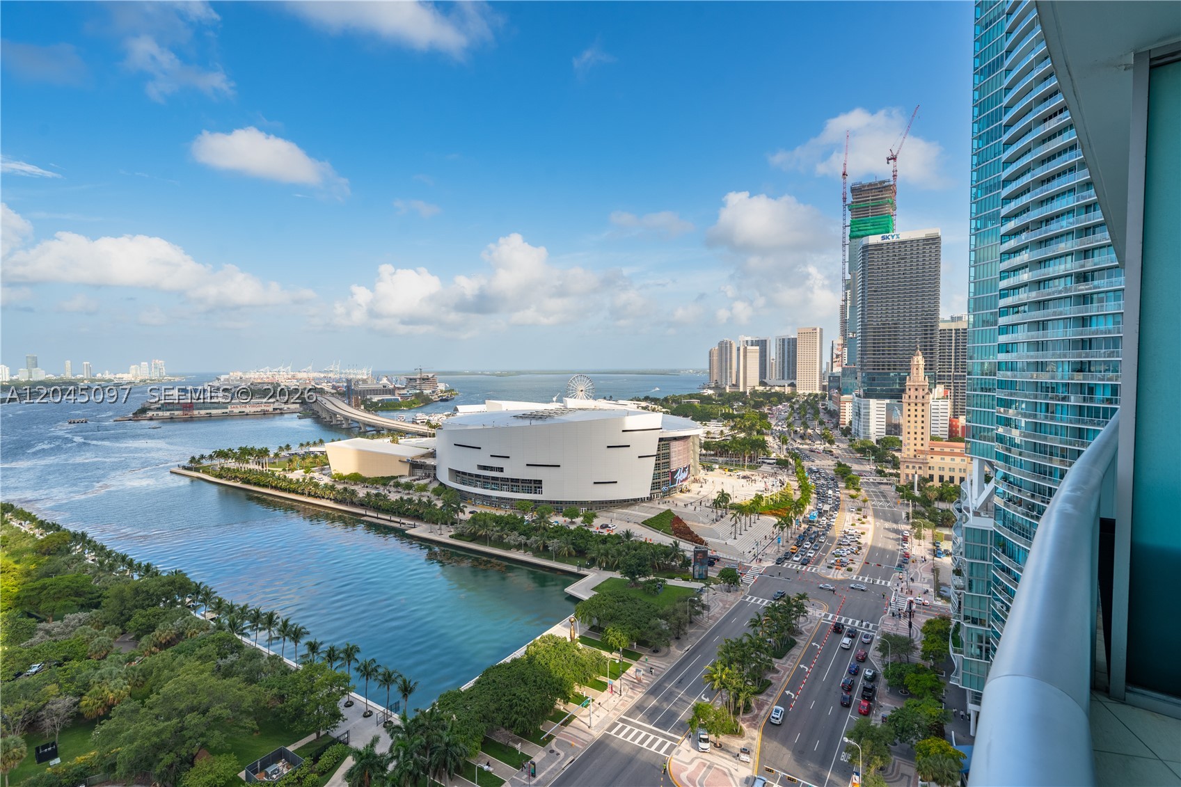 900 Biscayne Blvd #2506, Miami FL 33132