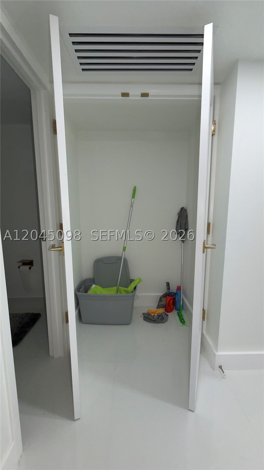 2333 Brickell Ave #614, Miami FL 33129