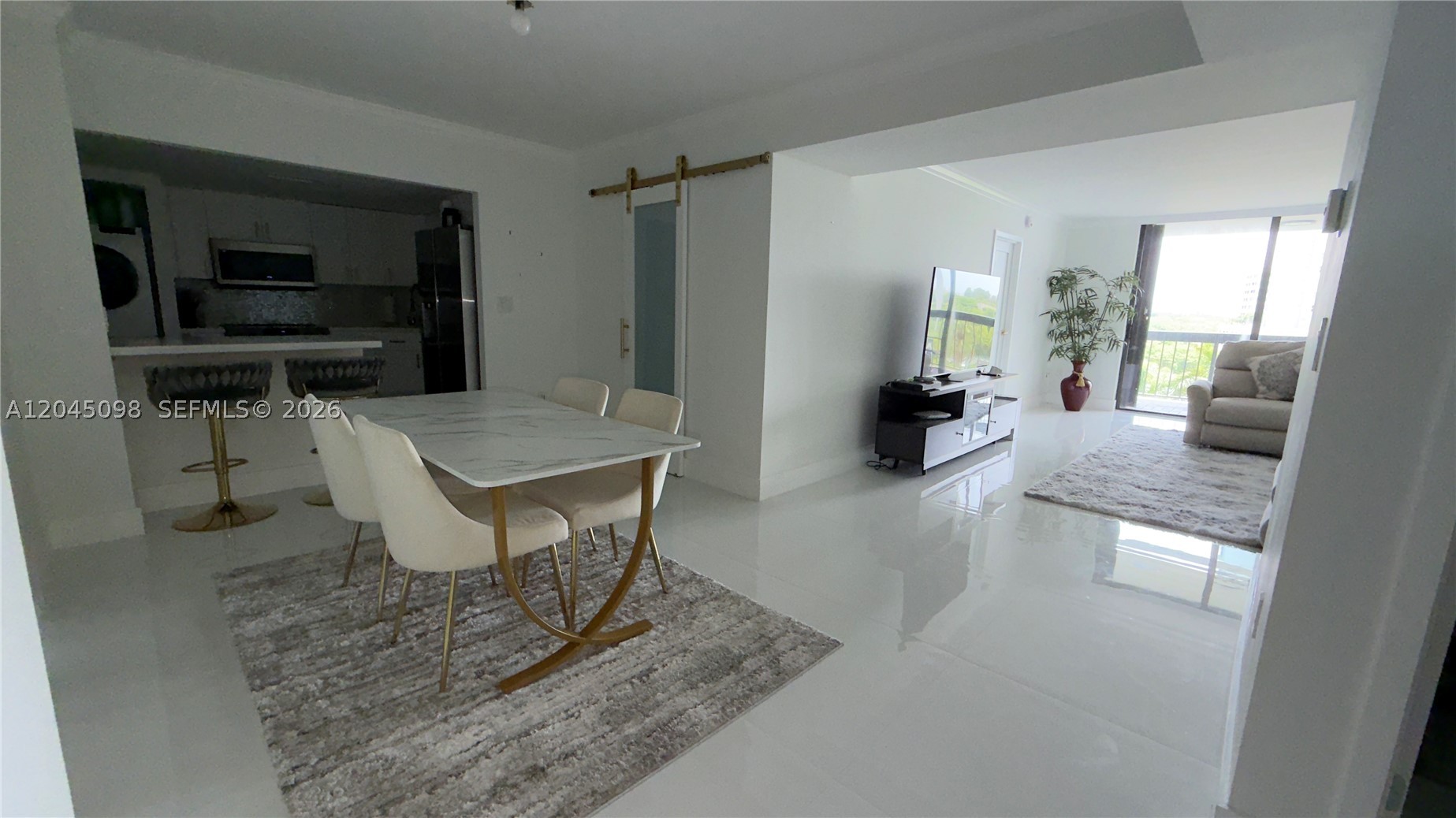 2333 Brickell Ave #614, Miami FL 33129