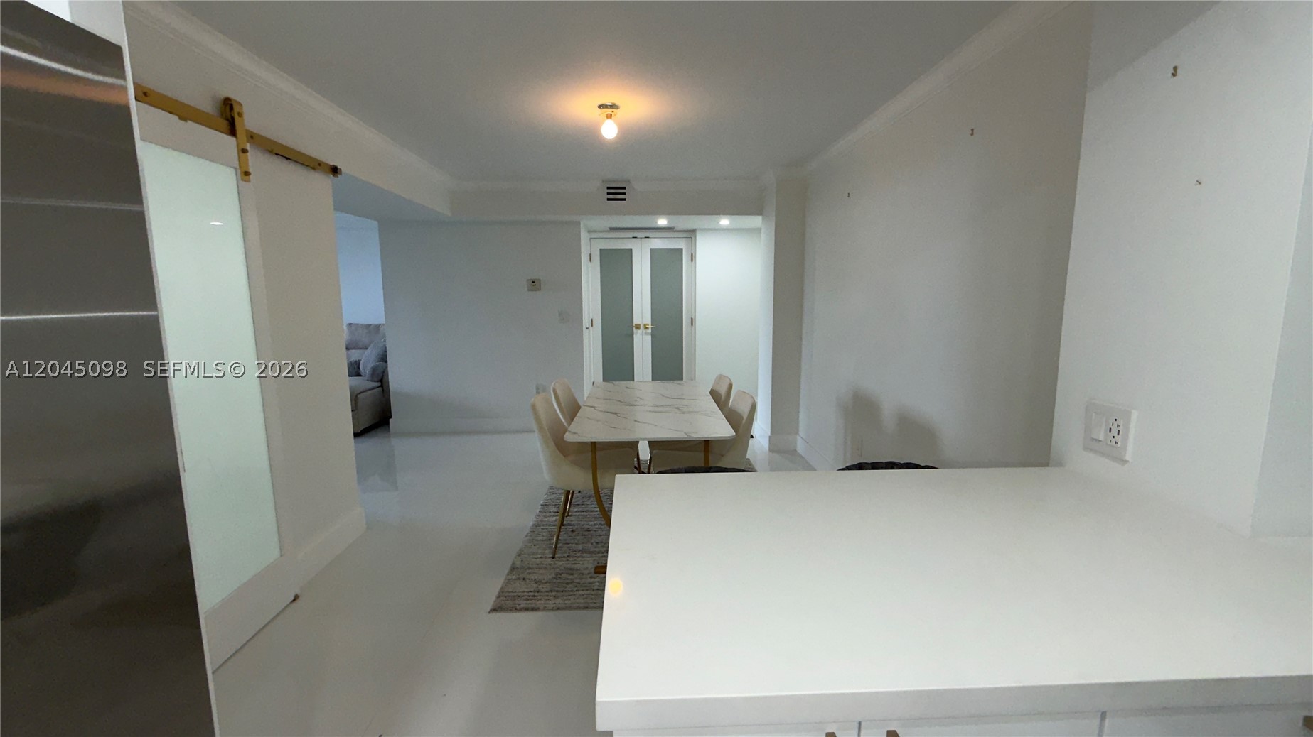 2333 Brickell Ave #614, Miami FL 33129
