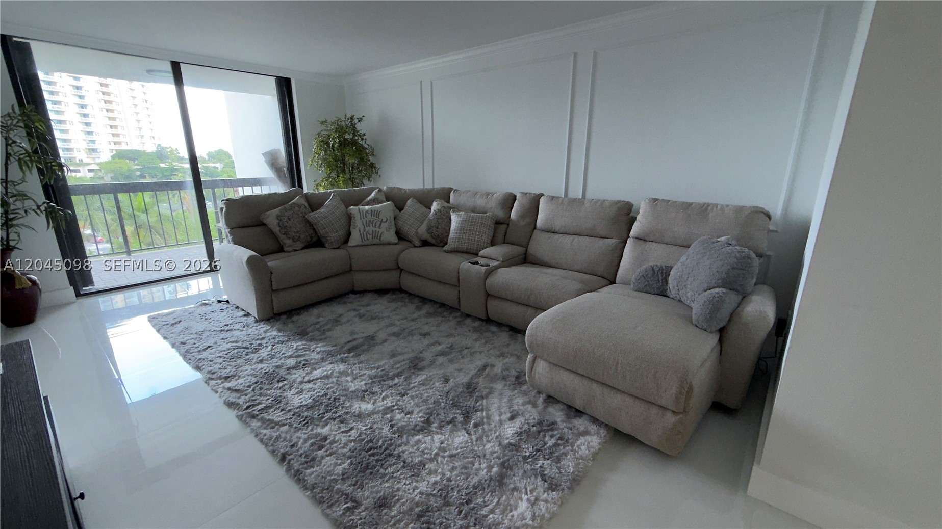 2333 Brickell Ave #614, Miami FL 33129
