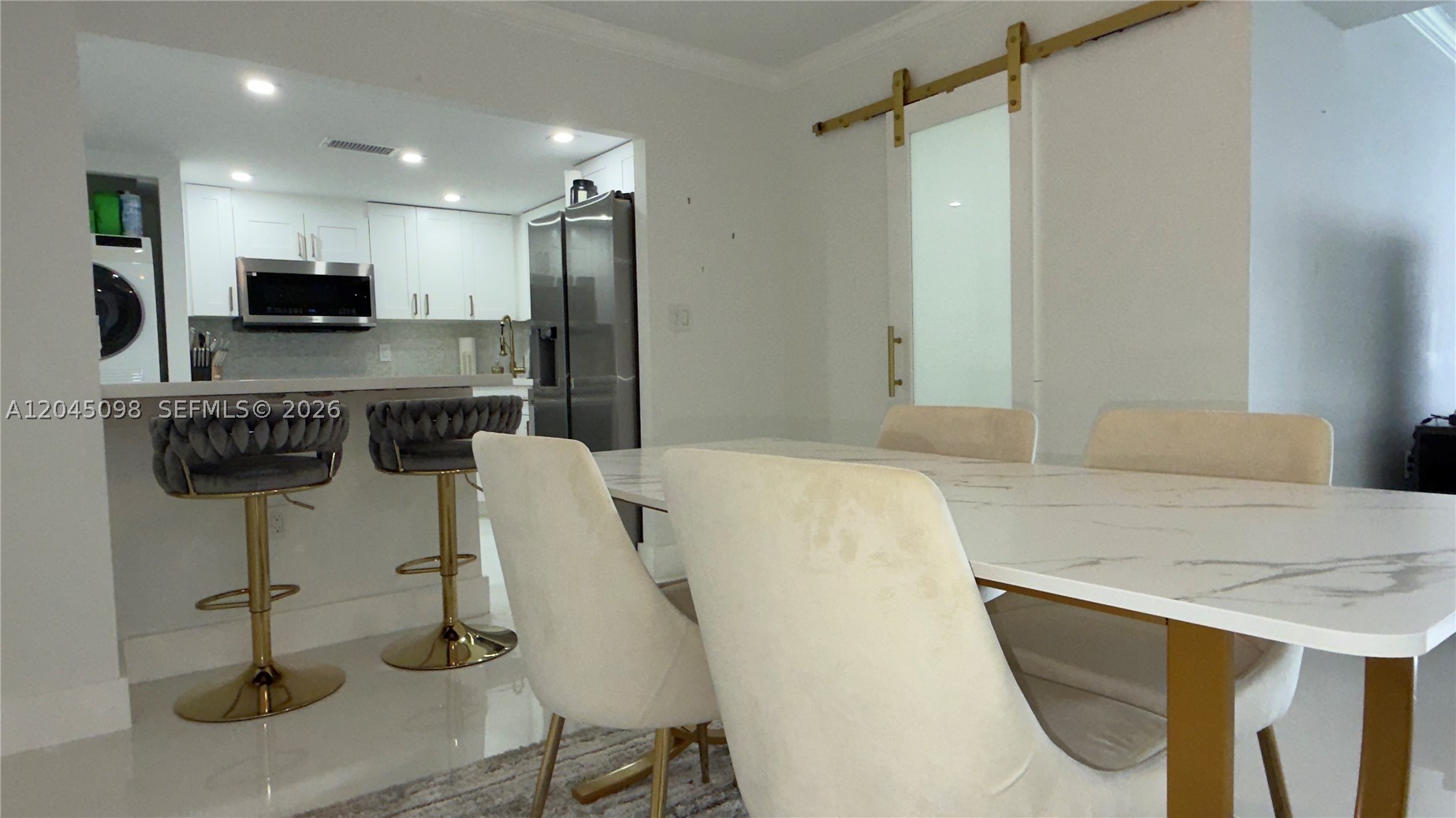 2333 Brickell Ave #614, Miami FL 33129