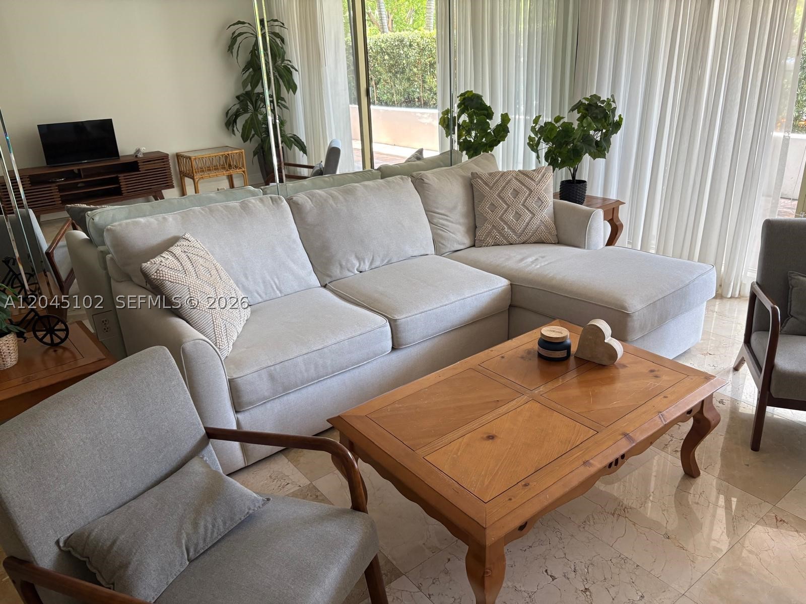 199 Ocean Lane Dr #113, Key Biscayne FL 33149