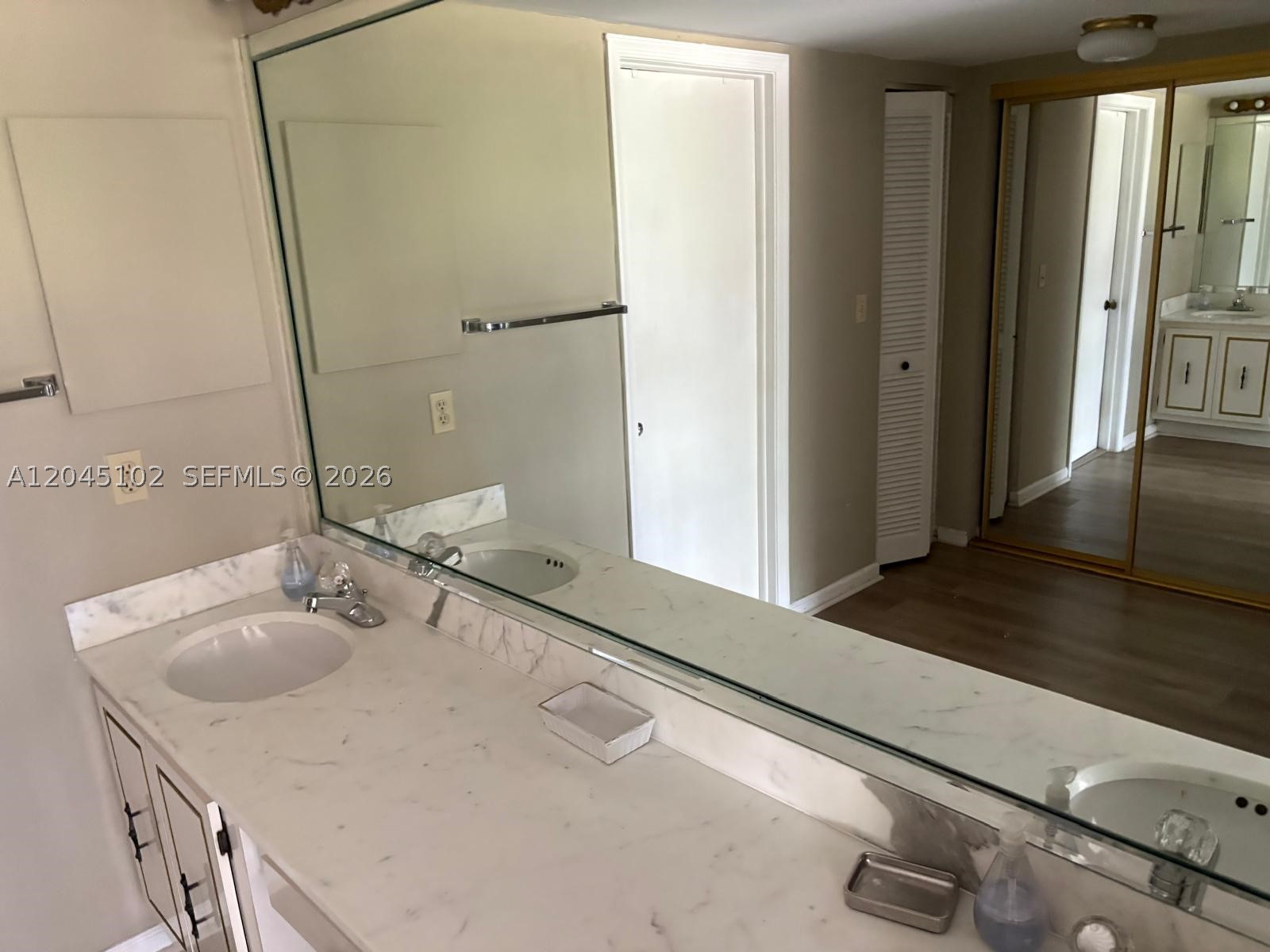 199 Ocean Lane Dr #113, Key Biscayne FL 33149