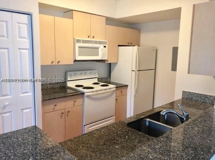 2493 Centergate Dr #204, Miramar FL 33025