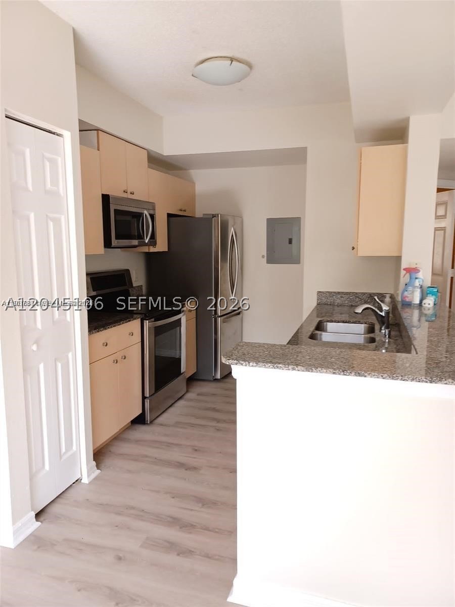 2493 Centergate Dr #204, Miramar FL 33025