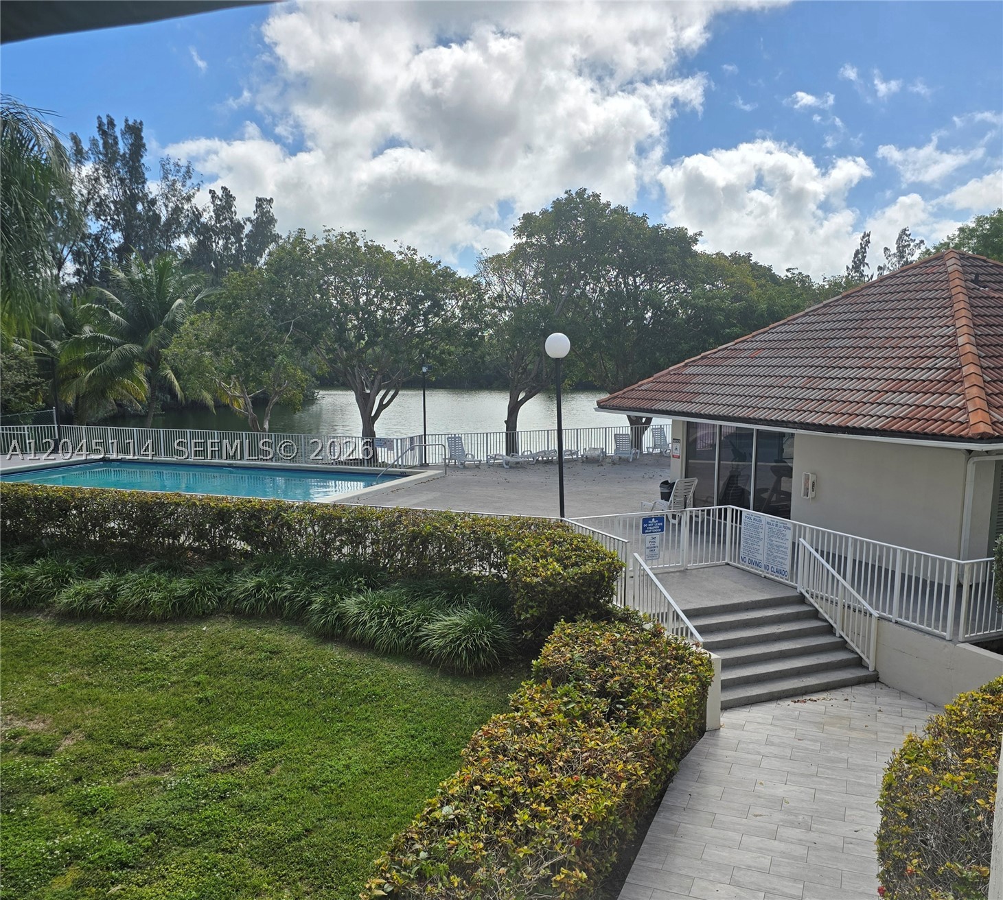 8200 SW 210th St #111, Cutler Bay FL 33189