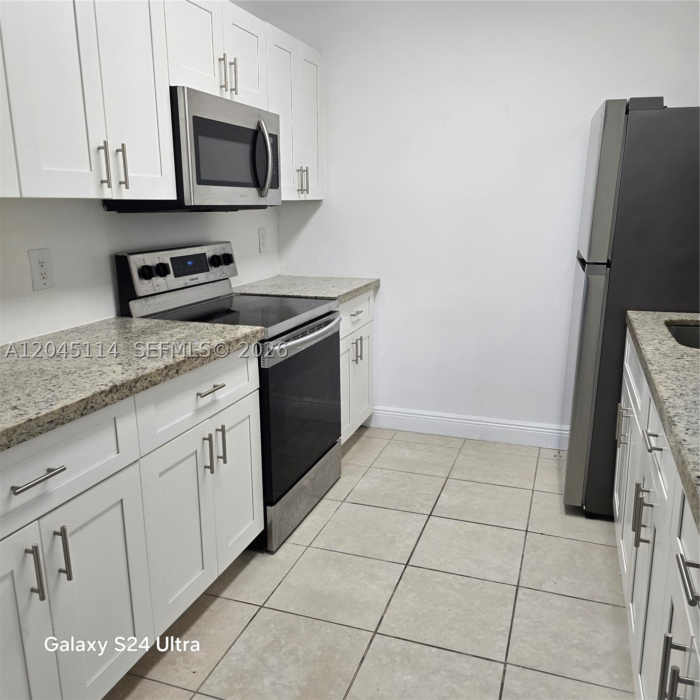 8200 SW 210th St #111, Cutler Bay FL 33189