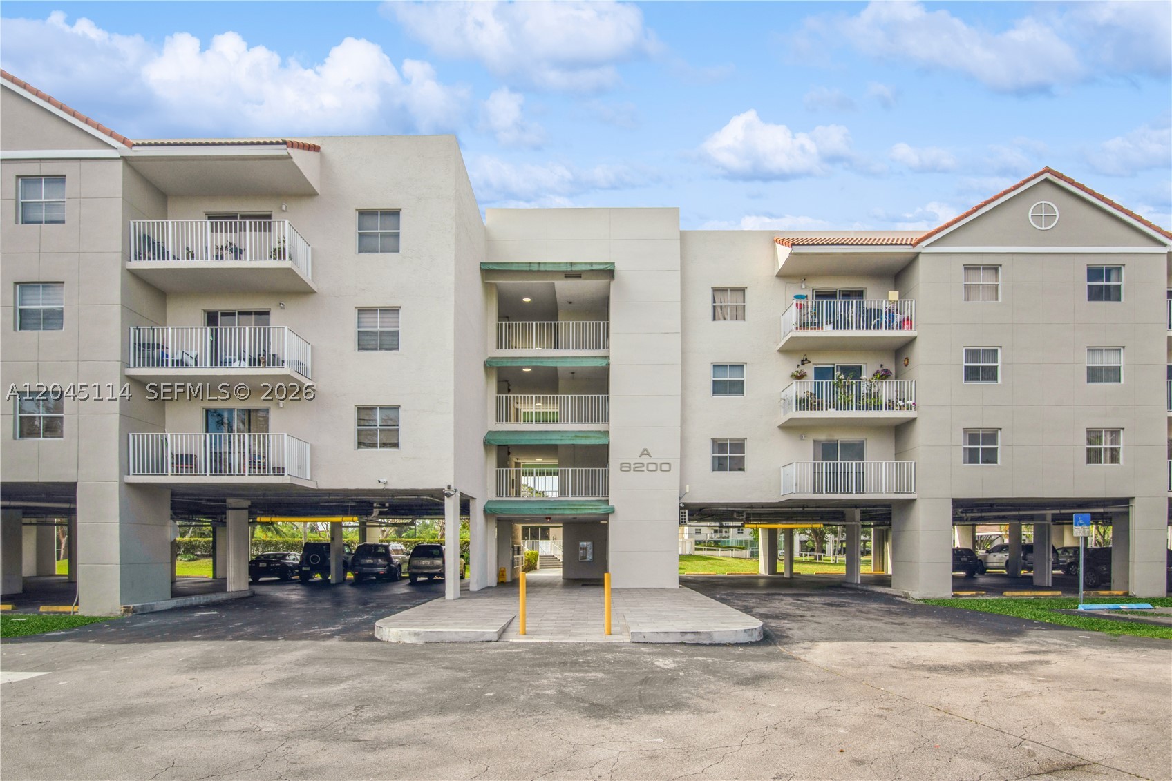 8200 SW 210th St #111, Cutler Bay FL 33189