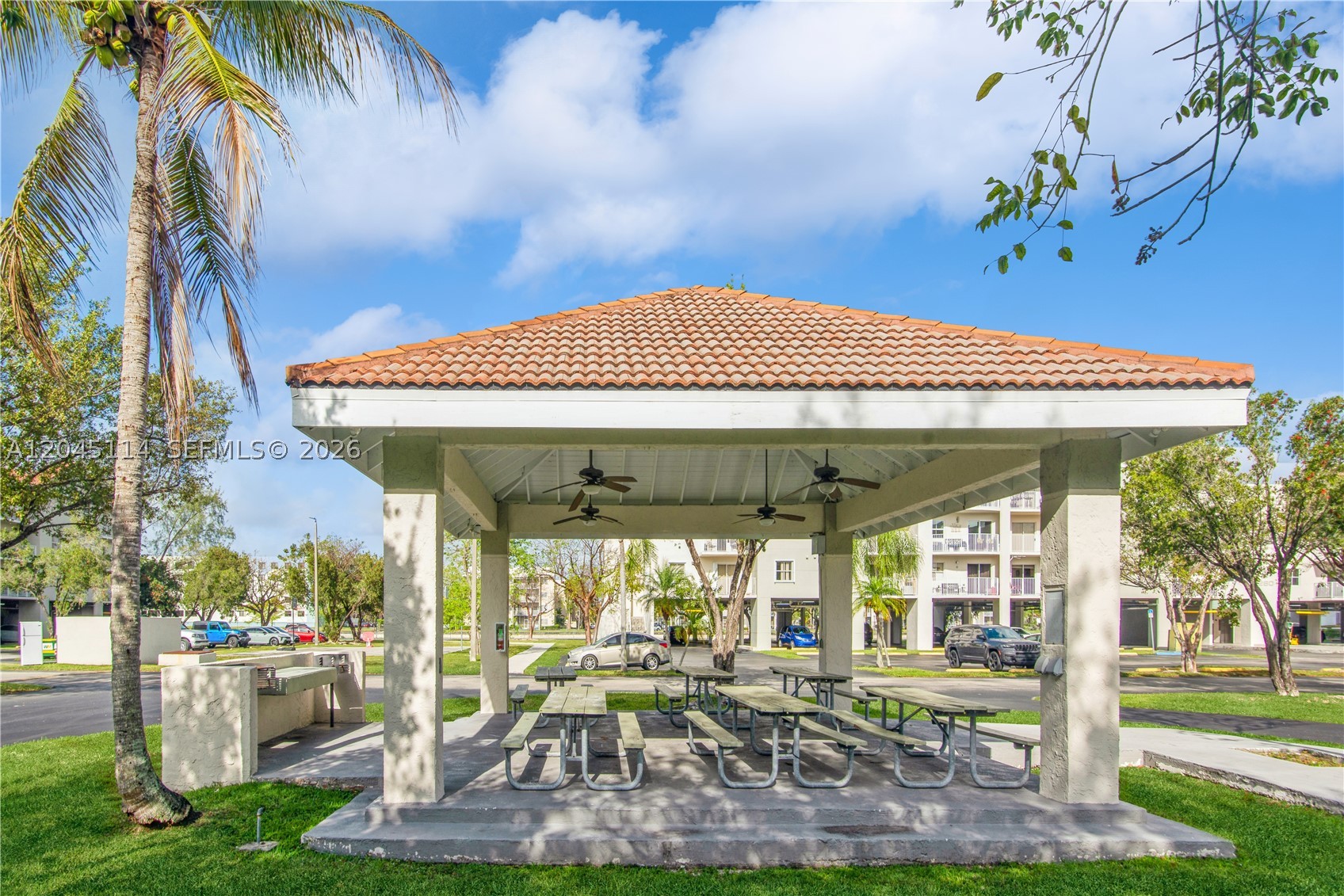 8200 SW 210th St #111, Cutler Bay FL 33189