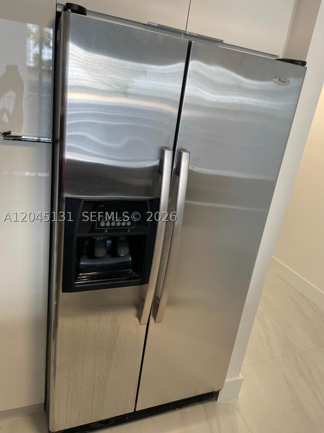 185 SE 14 Ter #1413, Miami FL 33131