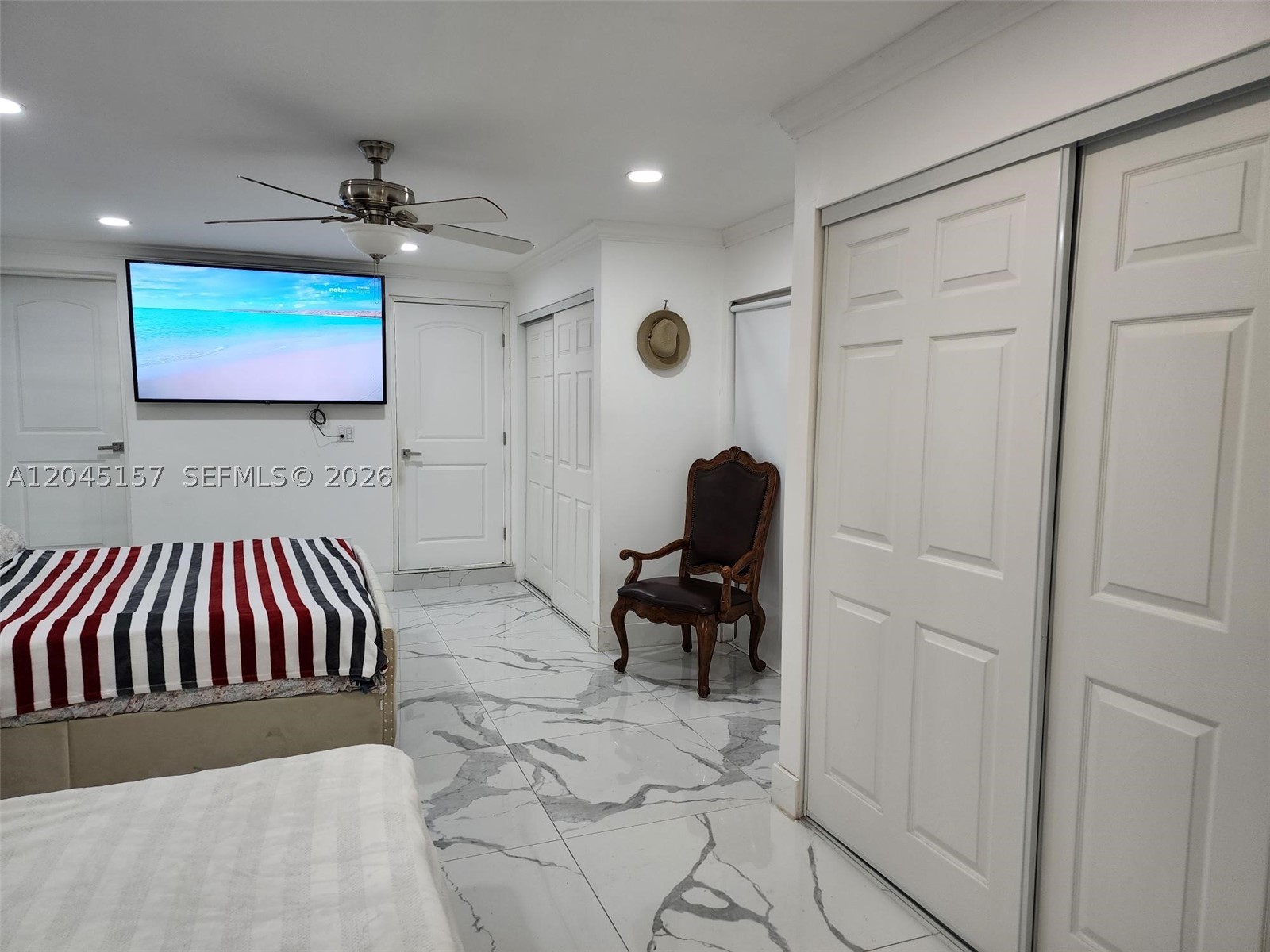 8240 SW 38th St, Miami FL 33155