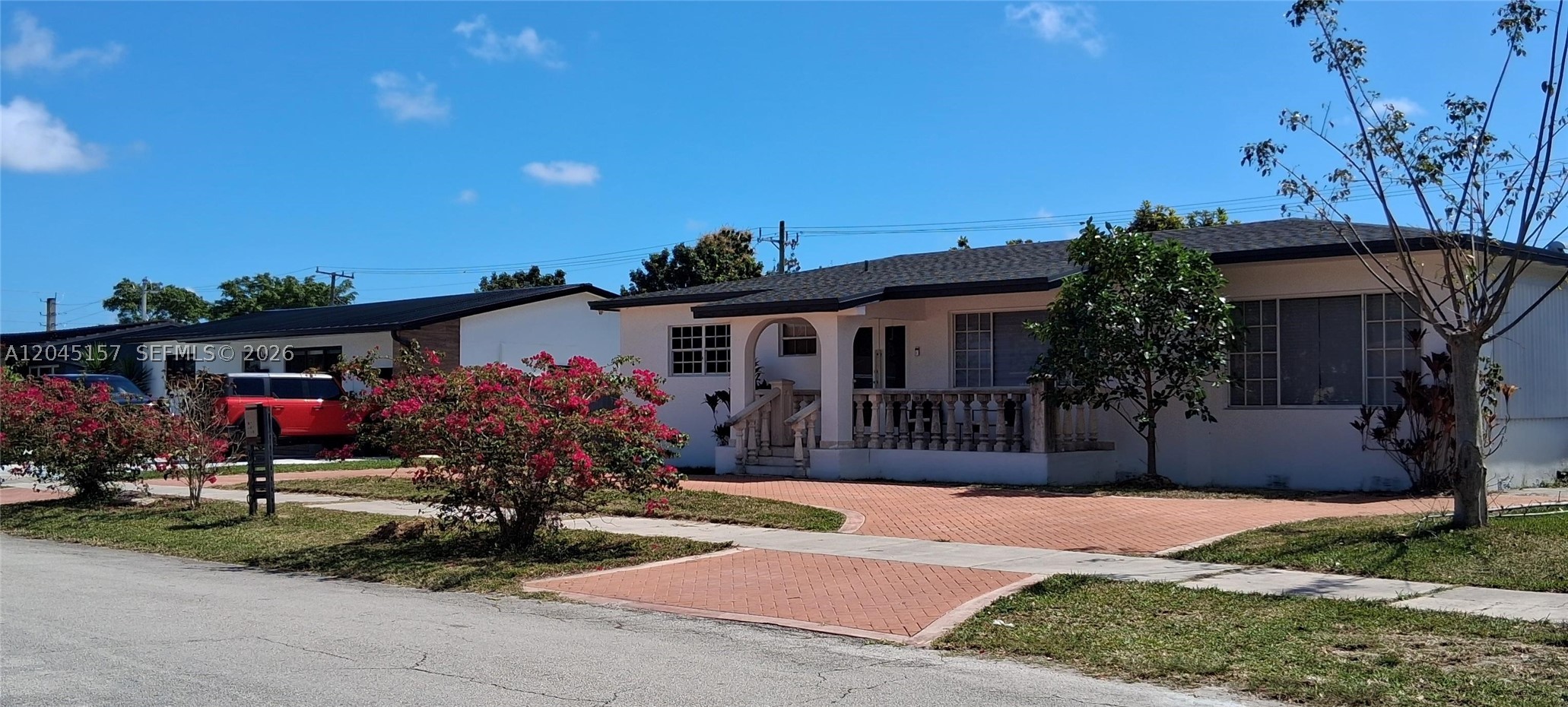 8240 SW 38th St, Miami FL 33155