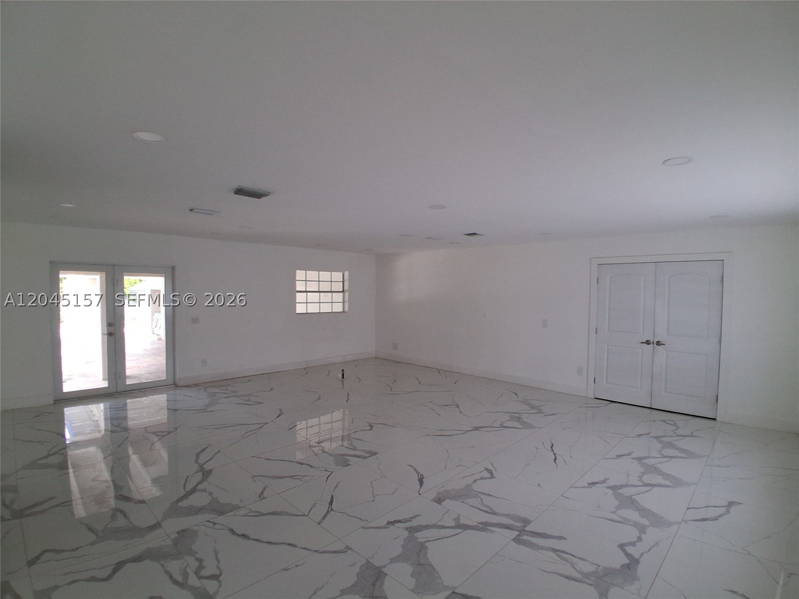 8240 SW 38th St, Miami FL 33155
