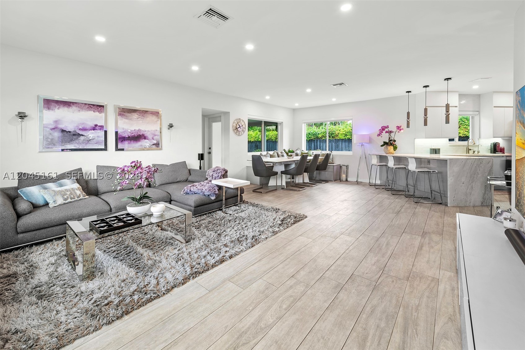 1724 71st St, Miami Beach FL 33141