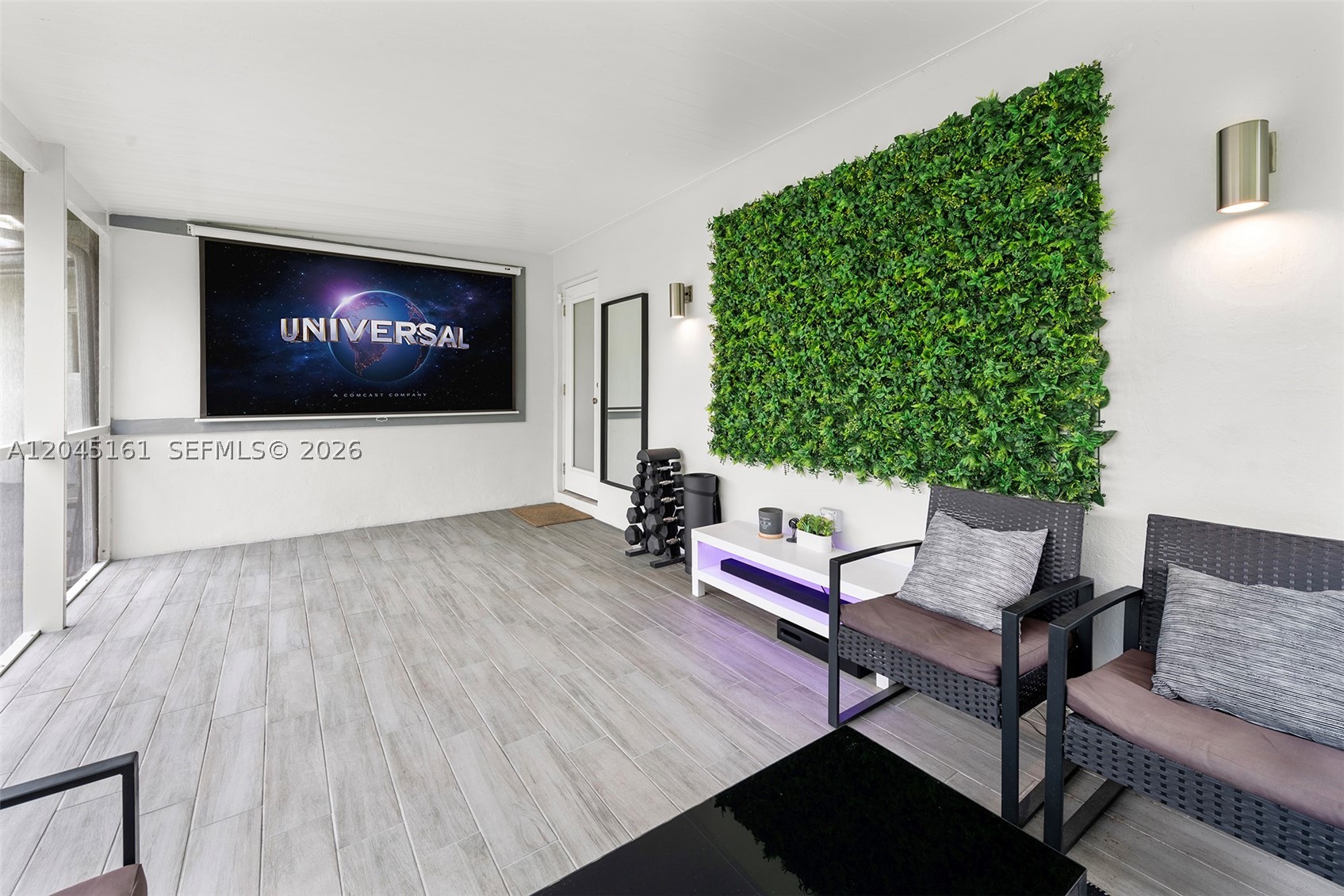 1724 71st St, Miami Beach FL 33141