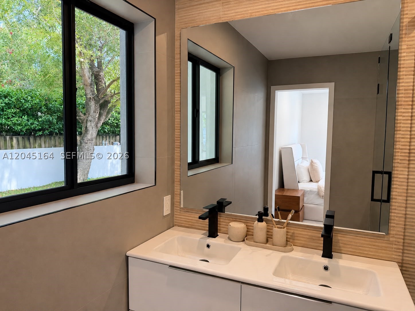 2 NE 91st St, Miami Shores FL 33138