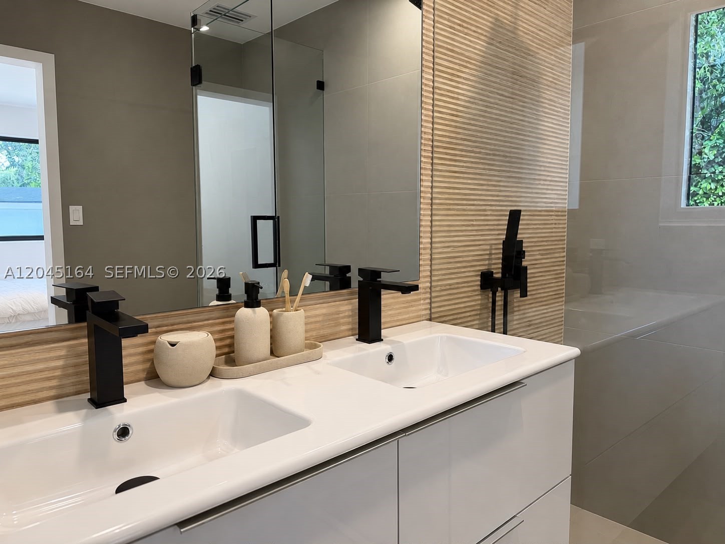 2 NE 91st St, Miami Shores FL 33138