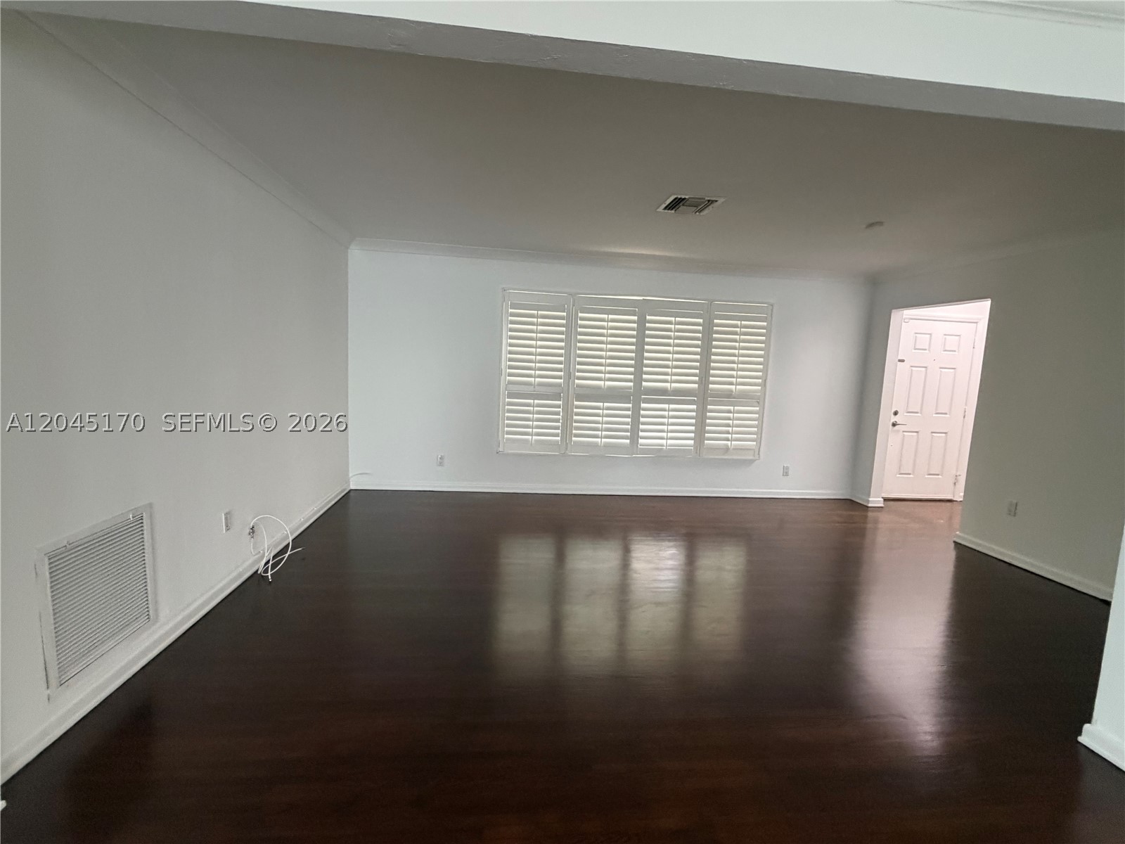 1420 Baracoa Ave, Coral Gables FL 33146