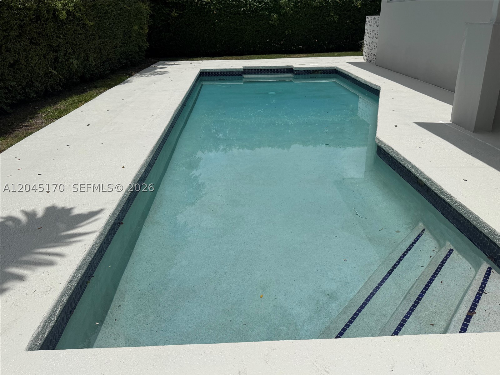 1420 Baracoa Ave, Coral Gables FL 33146