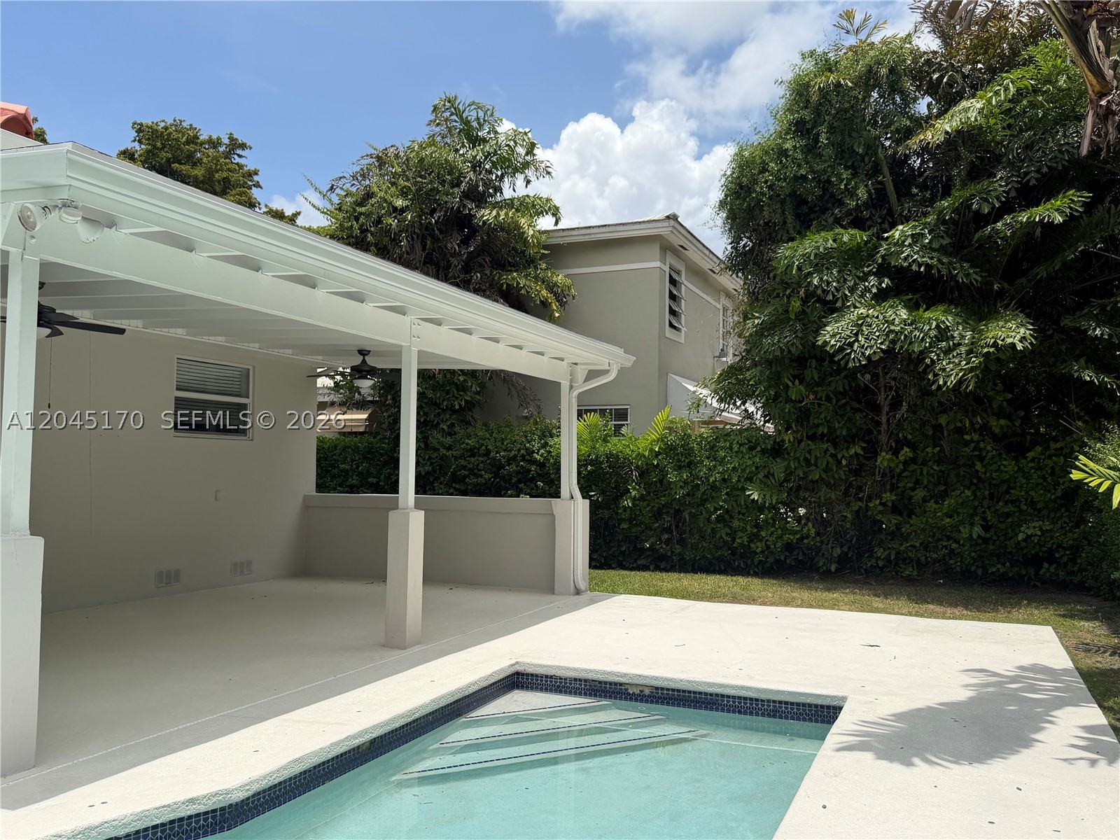 1420 Baracoa Ave, Coral Gables FL 33146