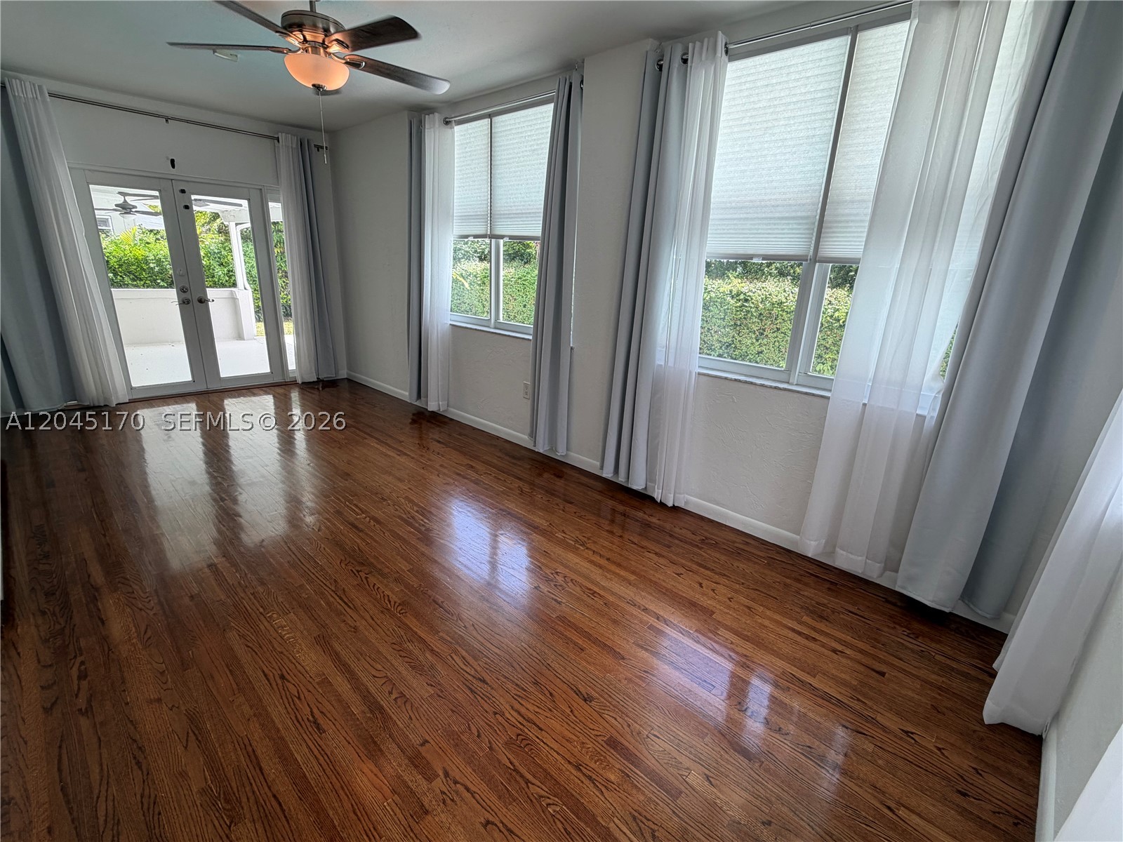 1420 Baracoa Ave, Coral Gables FL 33146