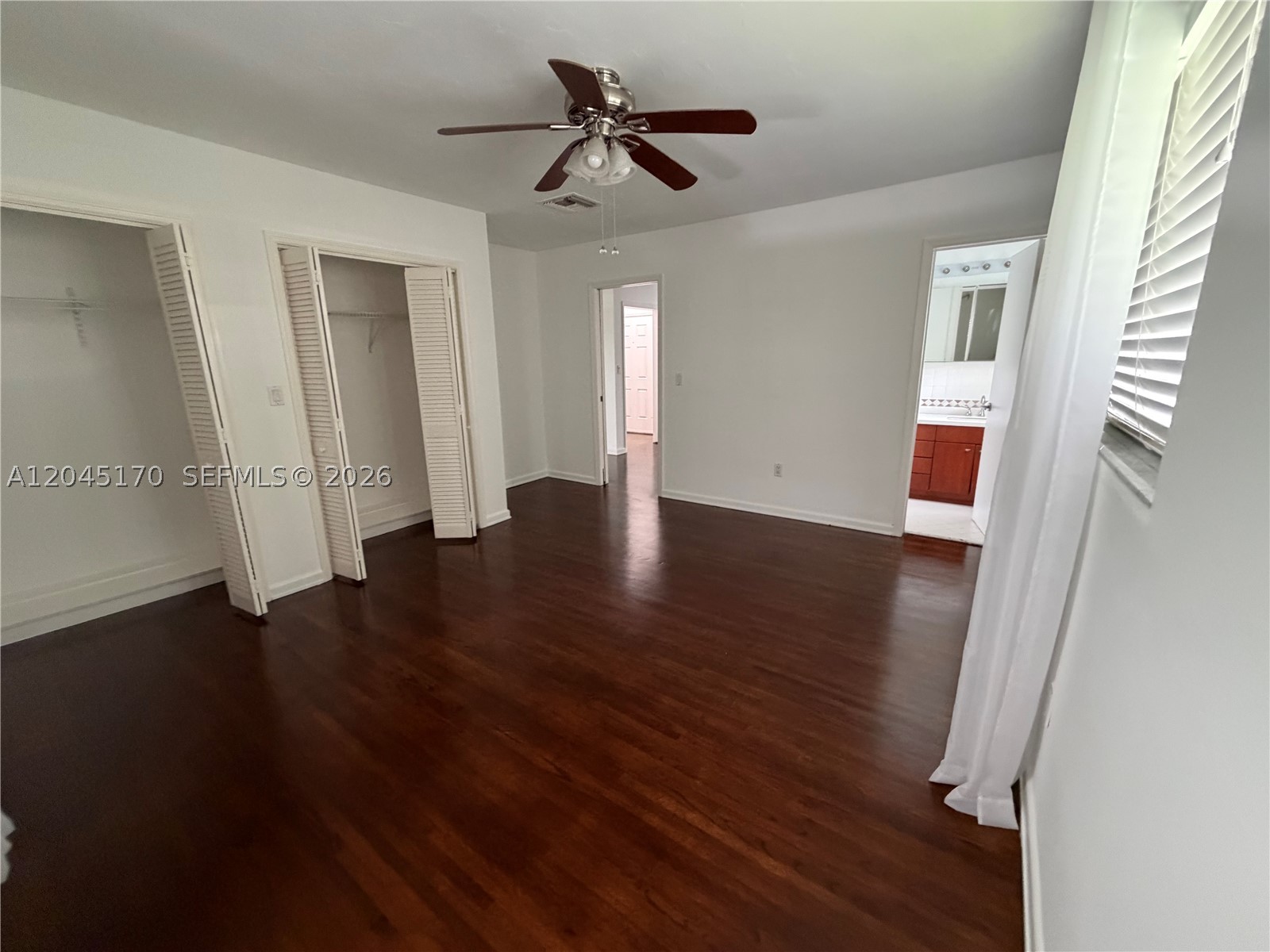 1420 Baracoa Ave, Coral Gables FL 33146