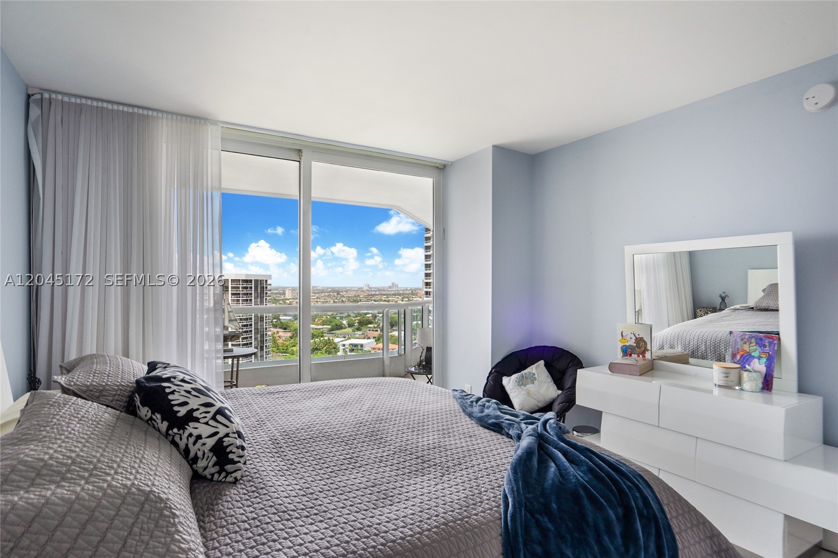 21055 Yacht Club Dr #2005, Aventura FL 33180