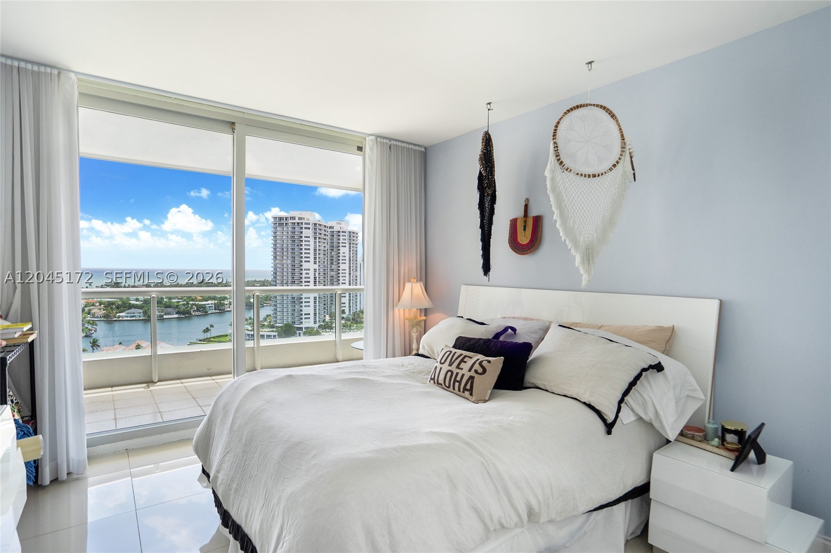 21055 Yacht Club Dr #2005, Aventura FL 33180