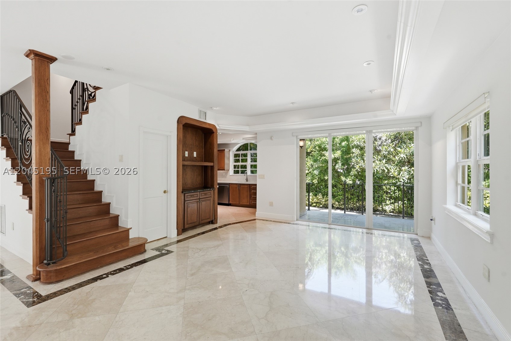 592 Fernwood Rd #B, Key Biscayne FL 33149