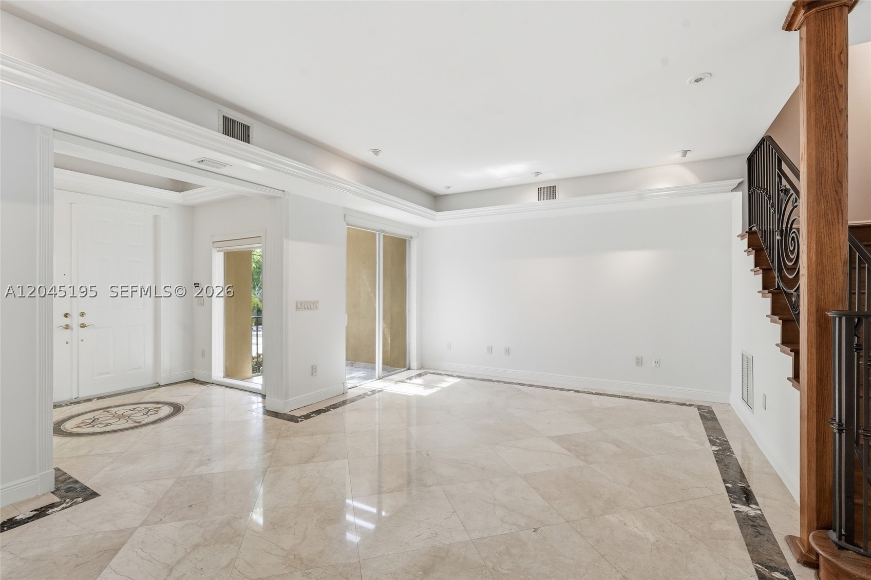 592 Fernwood Rd #B, Key Biscayne FL 33149