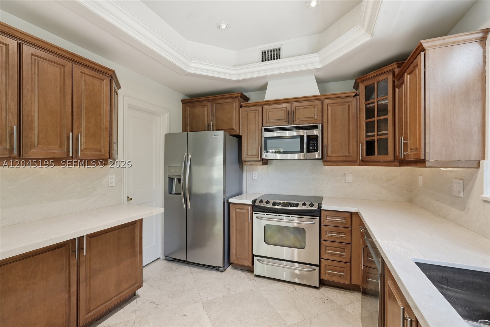 592 Fernwood Rd #B, Key Biscayne FL 33149