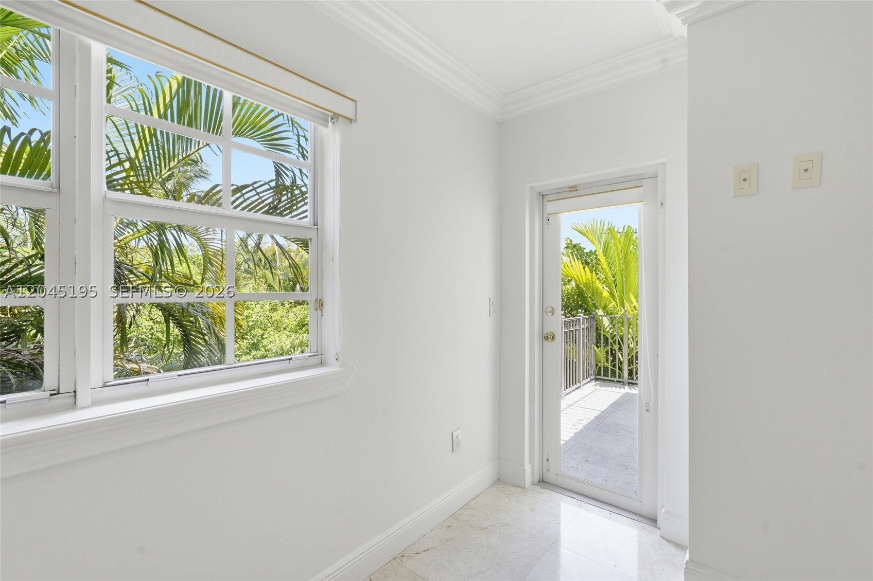 592 Fernwood Rd #B, Key Biscayne FL 33149