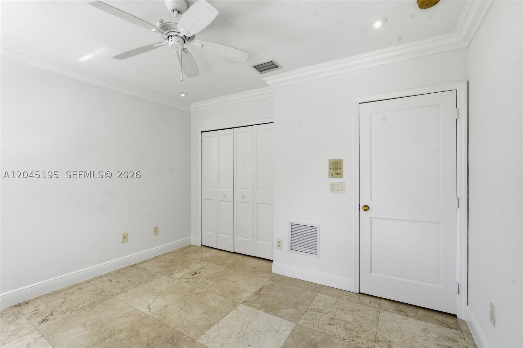 592 Fernwood Rd #B, Key Biscayne FL 33149