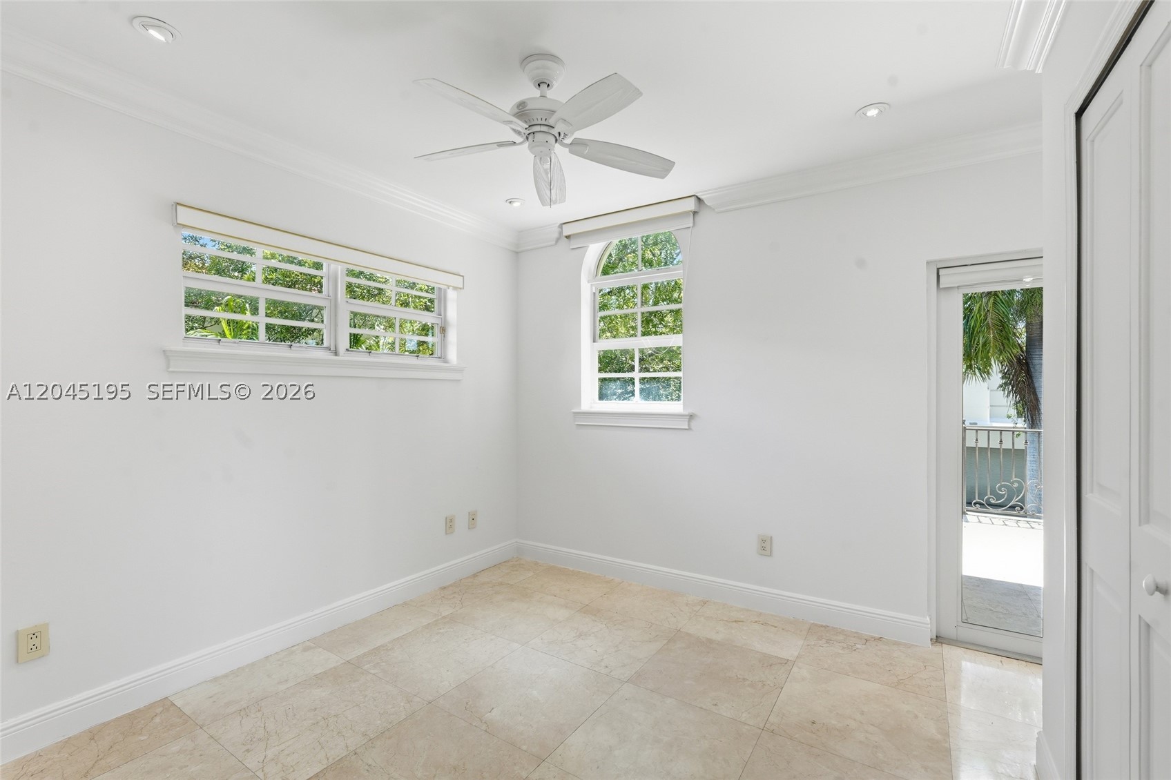 592 Fernwood Rd #B, Key Biscayne FL 33149