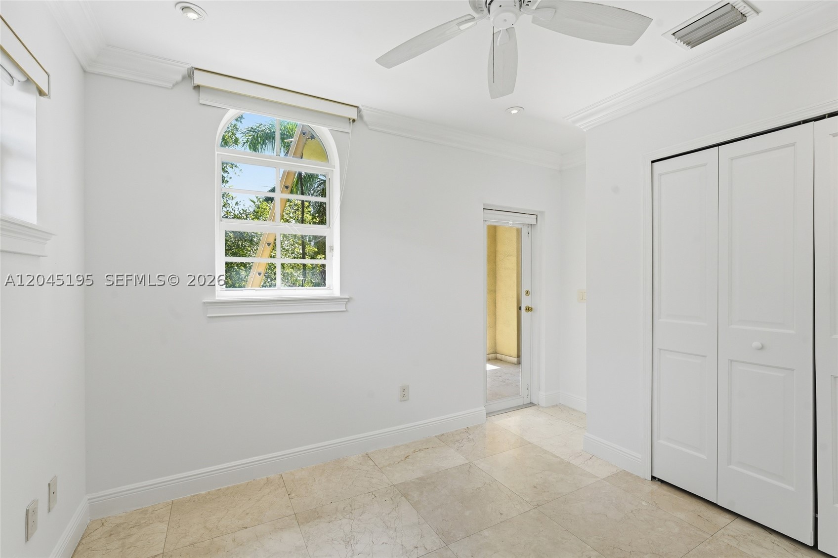 592 Fernwood Rd #B, Key Biscayne FL 33149