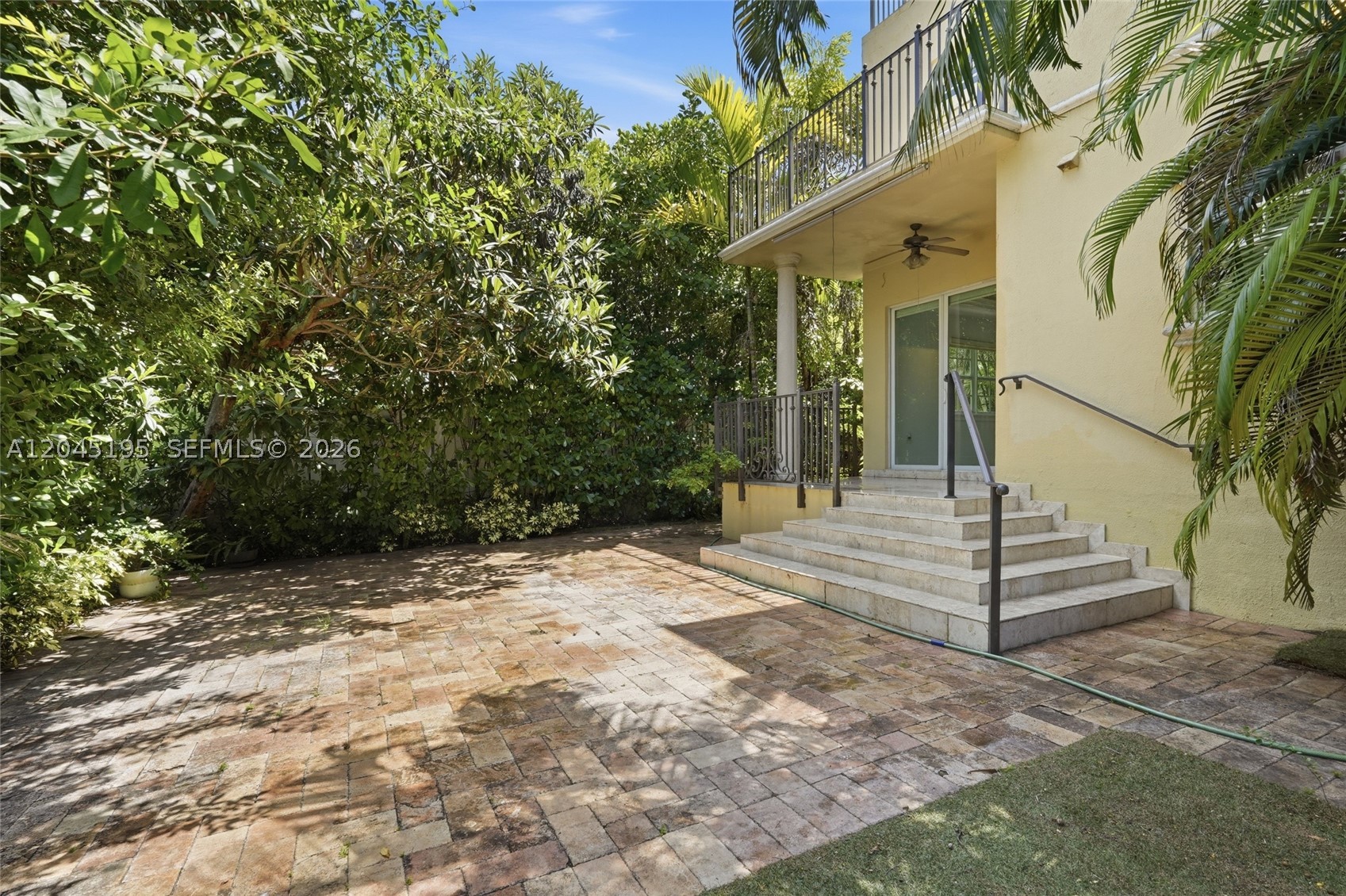 592 Fernwood Rd #B, Key Biscayne FL 33149
