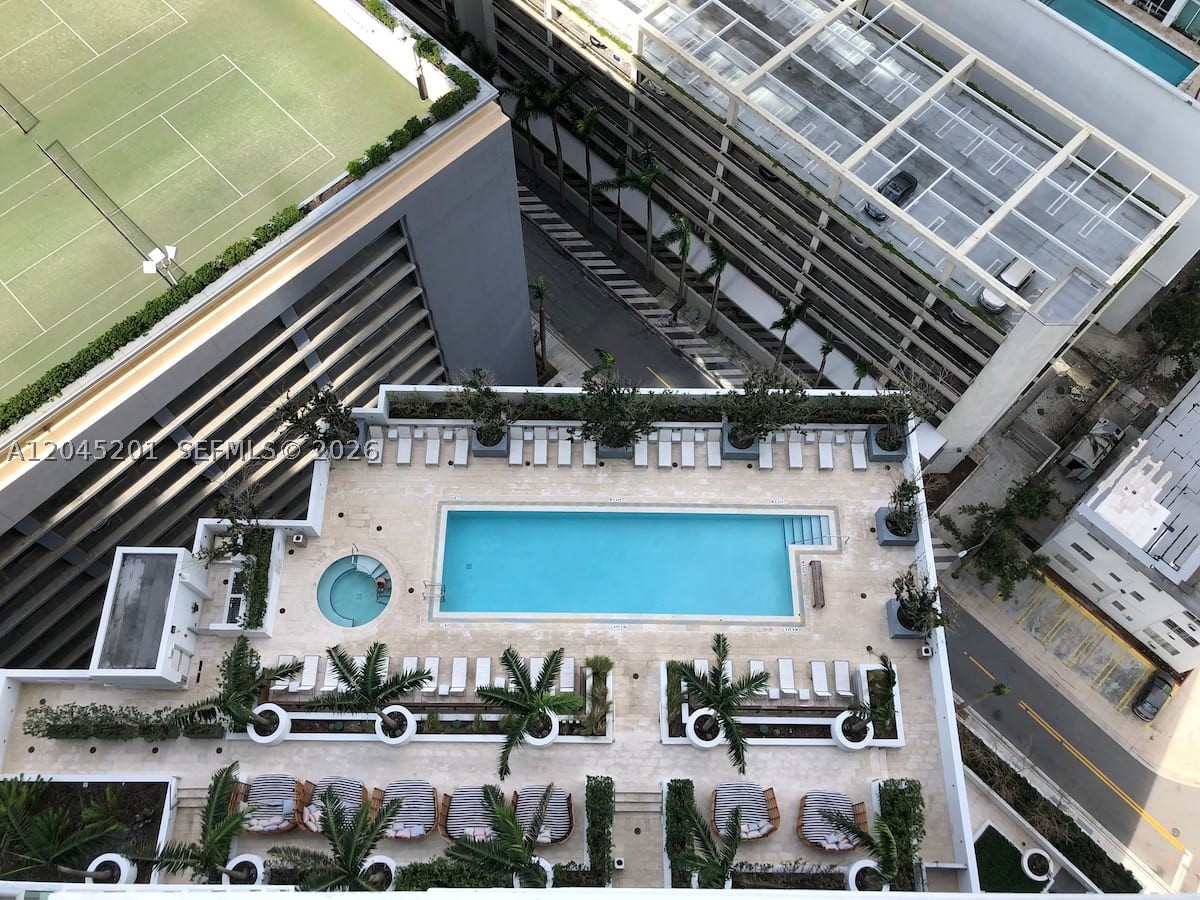 1300 Brickell Bay Dr #2713, Miami FL 33131