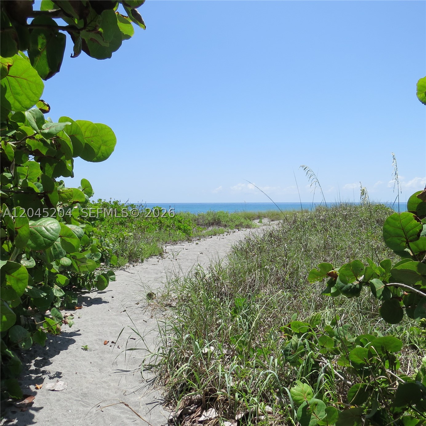 404 S Beach Rd #404, Jupiter Island FL 33455