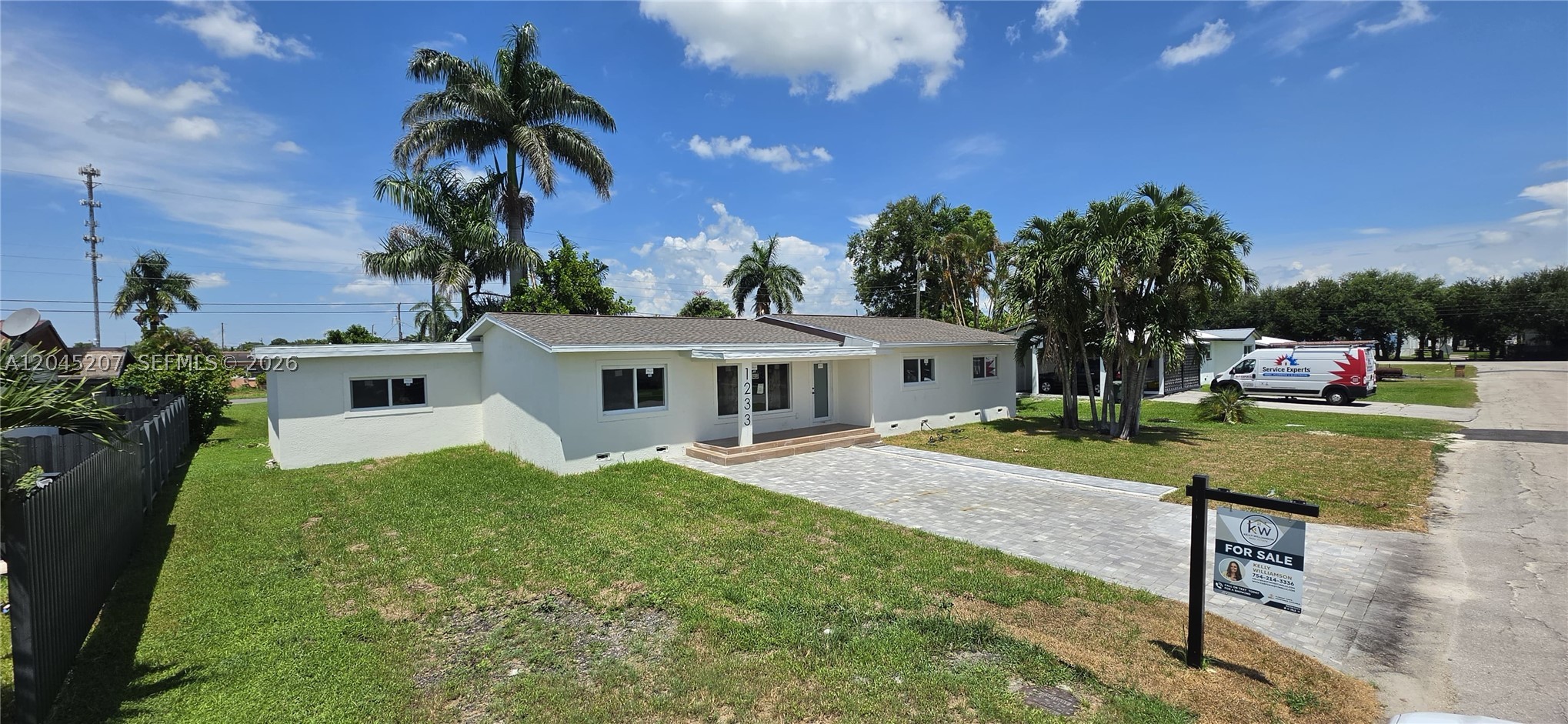 1233 SW AVENUE C PL, Belle Glade FL 33430