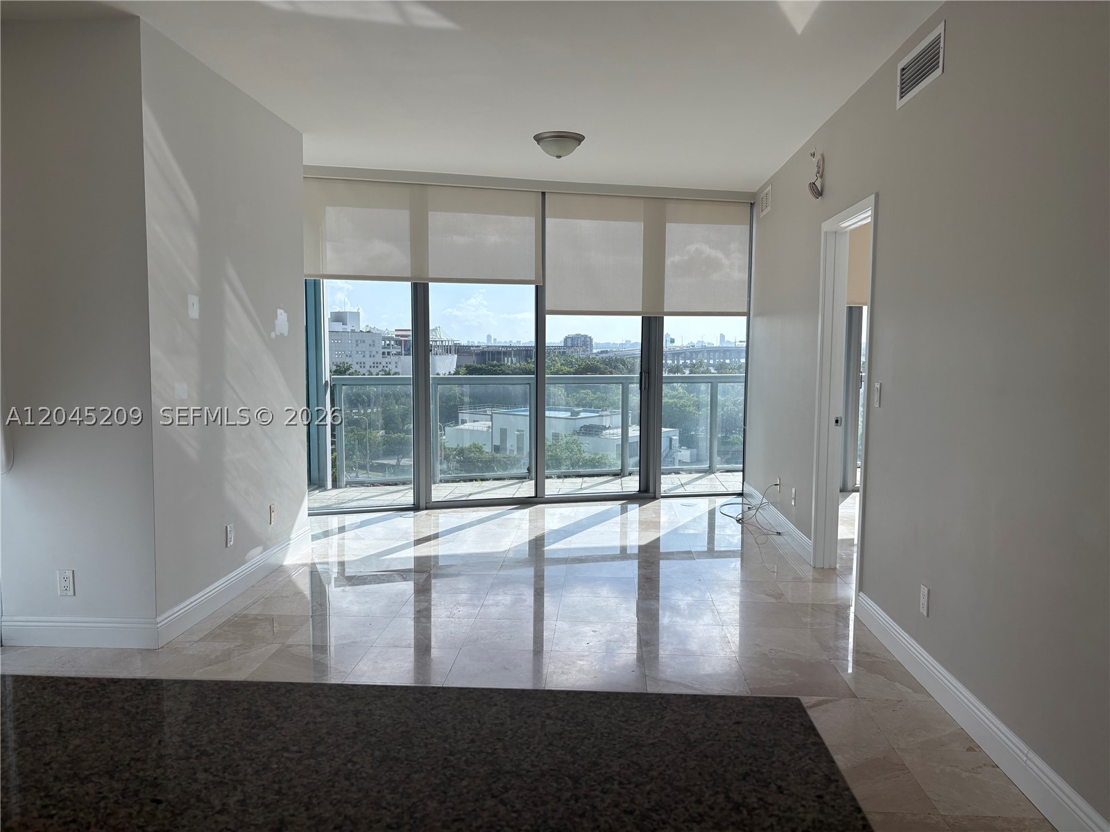 888 Biscayne Blvd #712, Miami FL 33132