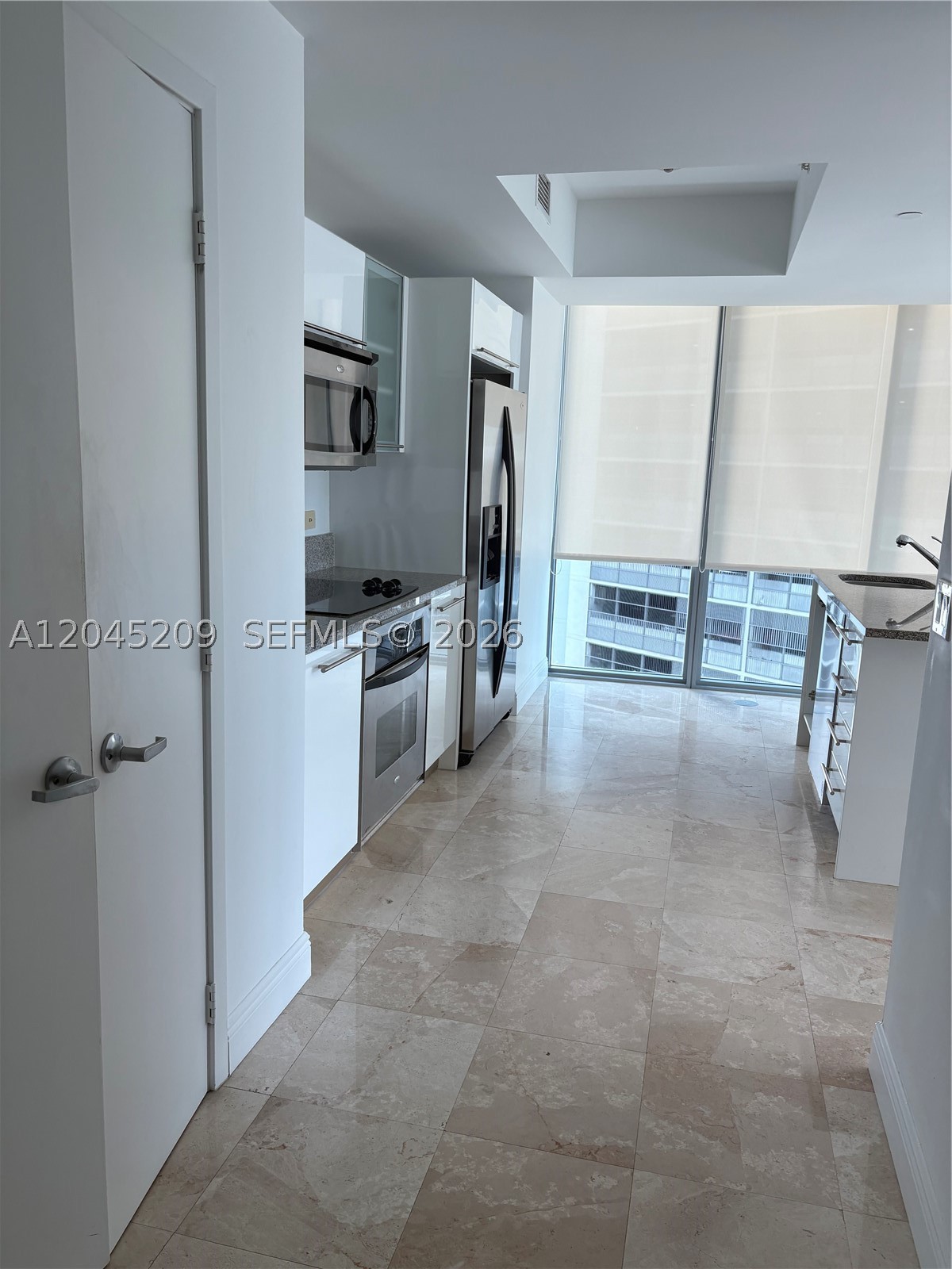 888 Biscayne Blvd #712, Miami FL 33132