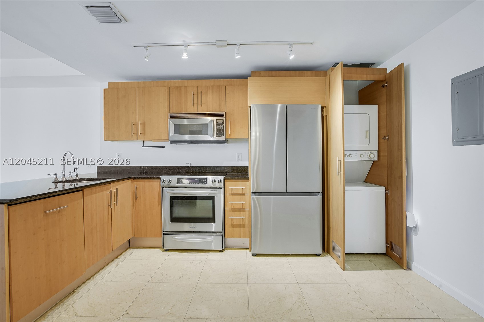 10275 Collins Ave #201, Bal Harbour FL 33154