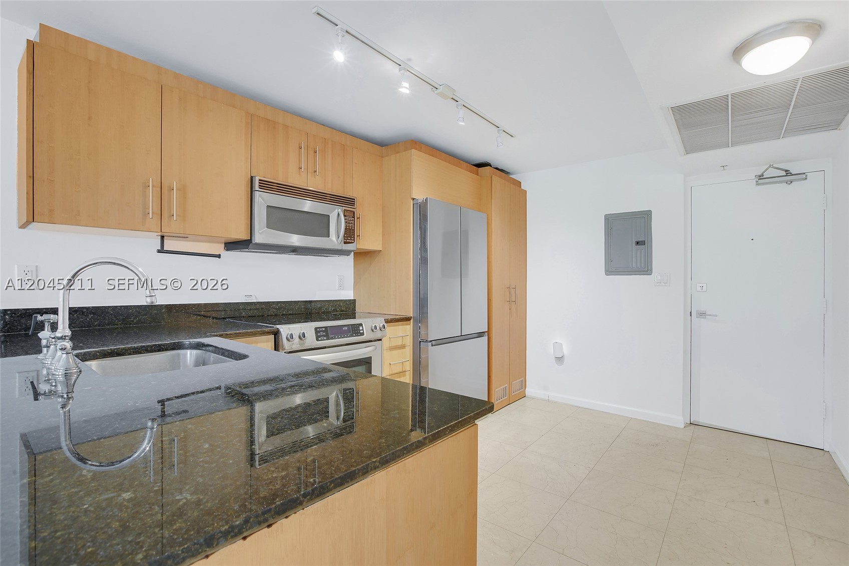 10275 Collins Ave #201, Bal Harbour FL 33154