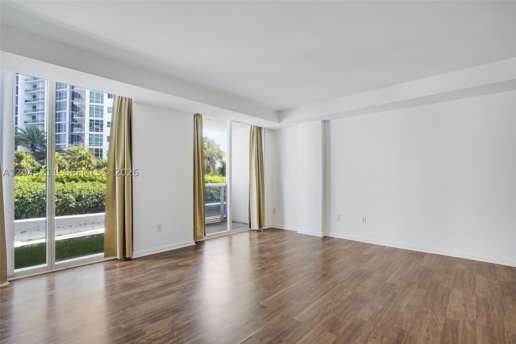 10275 Collins Ave #201, Bal Harbour FL 33154