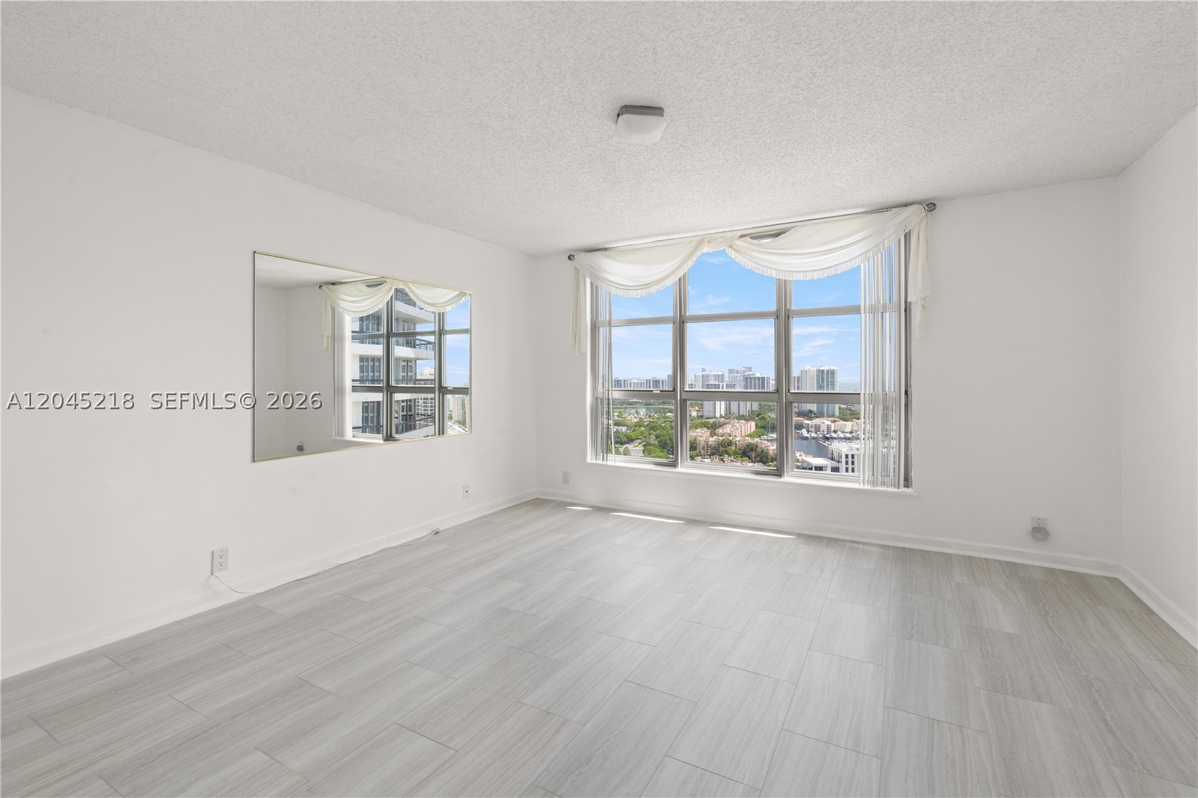 3530 Mystic Pointe Dr #3206, Aventura FL 33180